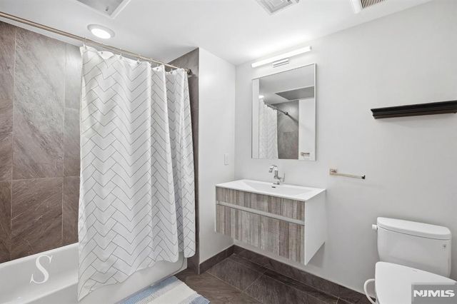 6401 Park Avenue 302, West New York, NJ 07093