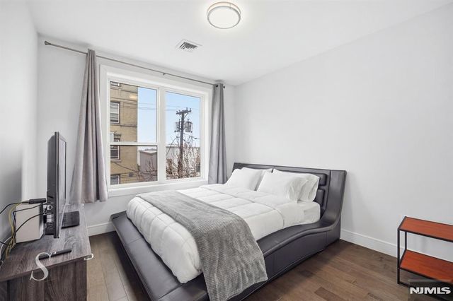 6401 Park Avenue 302, West New York, NJ 07093