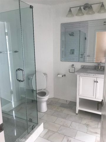 25 Escapade Court, Newport Beach, CA 92663