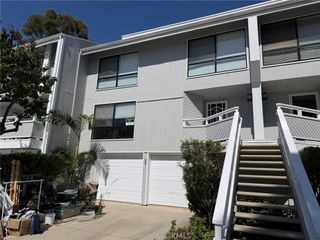 25 Escapade Court, Newport Beach, CA 92663