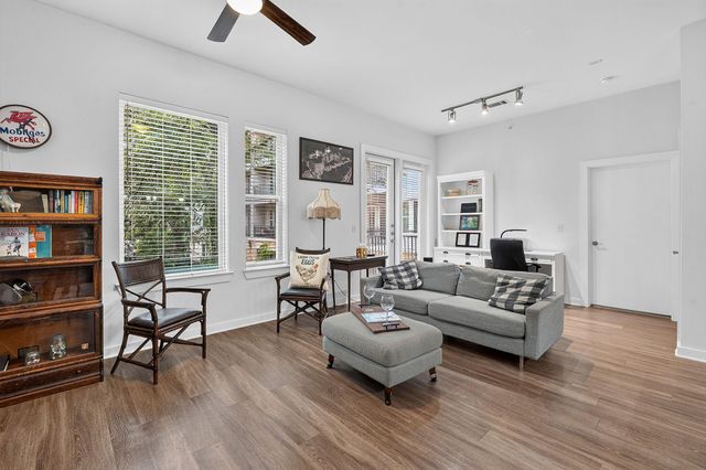 1900 Barton Springs RD 2047, Austin, TX 78704