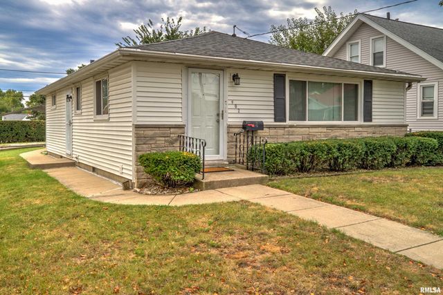 902 E MAYWOOD Avenue, Peoria, IL 61603