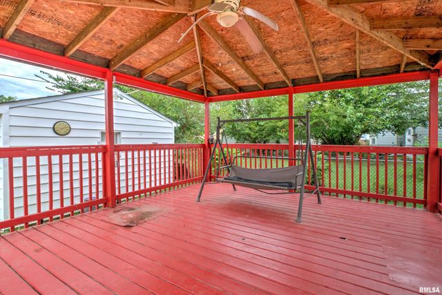 902 E MAYWOOD Avenue, Peoria, IL 61603