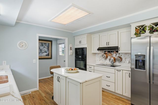 333 Johnston Drive, Wilmington, NC 28412