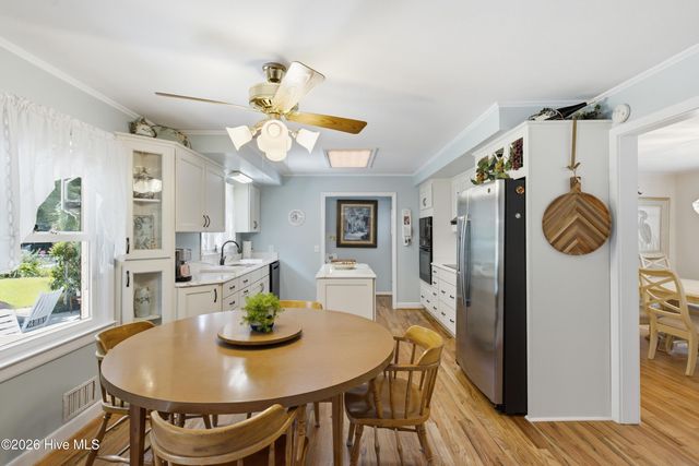 333 Johnston Drive, Wilmington, NC 28412