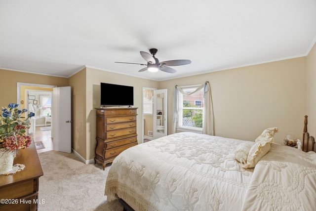 333 Johnston Drive, Wilmington, NC 28412