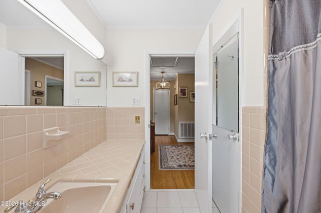 333 Johnston Drive, Wilmington, NC 28412