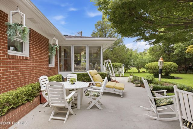 333 Johnston Drive, Wilmington, NC 28412