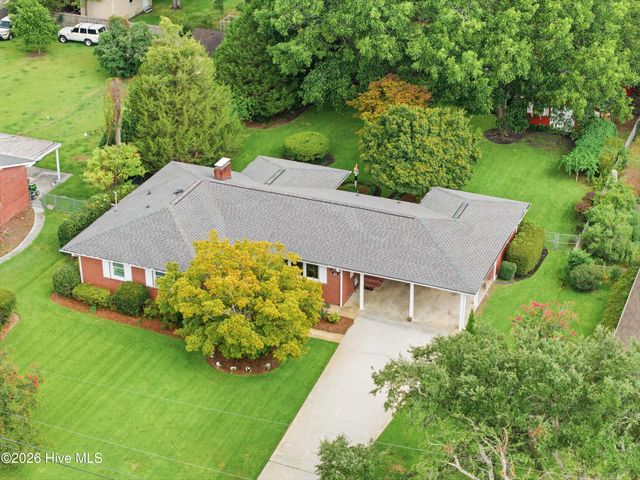 333 Johnston Drive, Wilmington, NC 28412