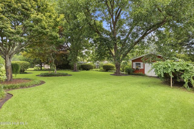 333 Johnston Drive, Wilmington, NC 28412