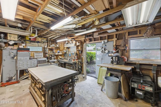 333 Johnston Drive, Wilmington, NC 28412