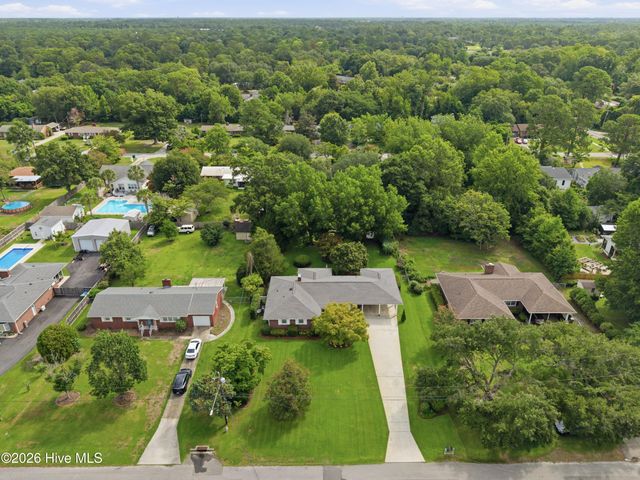 333 Johnston Drive, Wilmington, NC 28412
