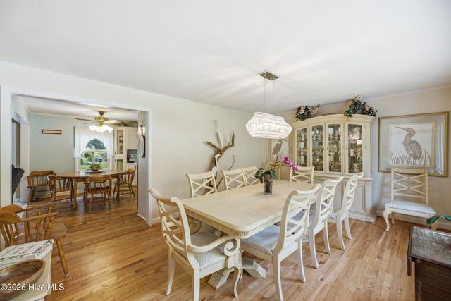 333 Johnston Drive, Wilmington, NC 28412
