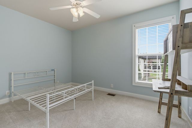 1024 Sweet Oak Rdg, Hendersonville, TN 37075