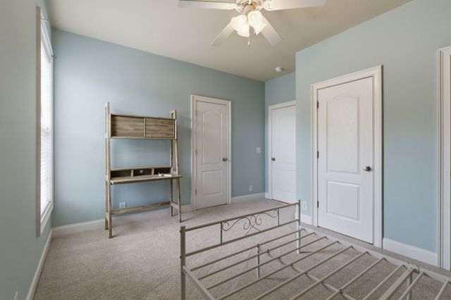 1024 Sweet Oak Rdg, Hendersonville, TN 37075