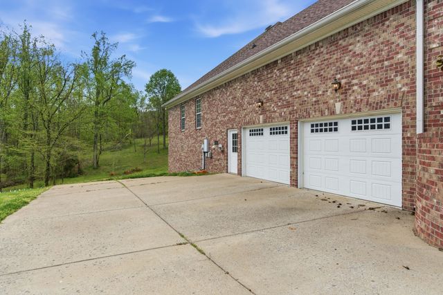 1024 Sweet Oak Rdg, Hendersonville, TN 37075