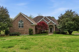 1024 Sweet Oak Rdg, Hendersonville, TN 37075