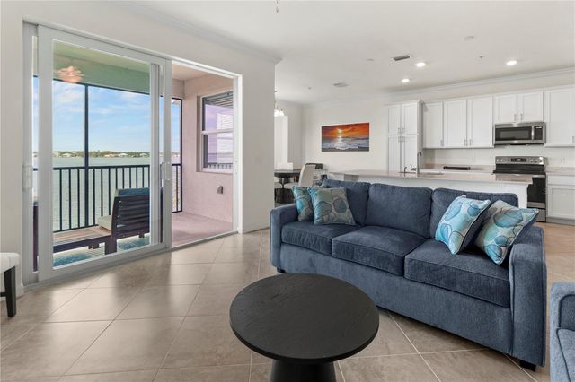 1030 TIDEWATER SHORES LOOP 401, Bradenton, FL 34208