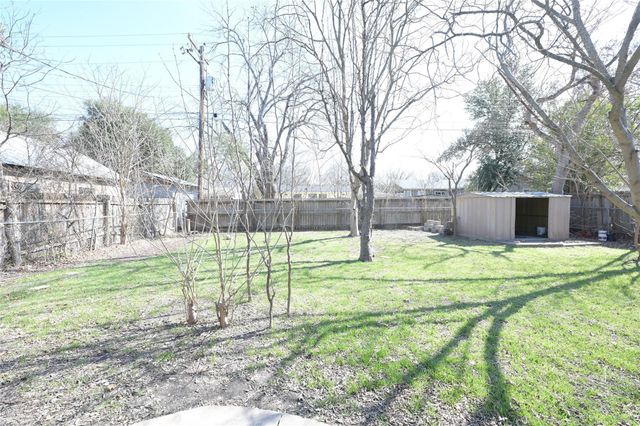 5707 S 1st ST, Austin, TX 78745