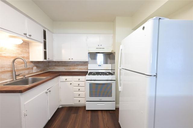 5707 S 1st ST, Austin, TX 78745