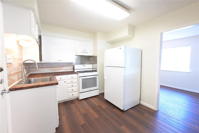 5707 S 1st ST, Austin, TX 78745