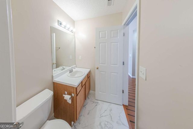 209 Cottonwood Creek Circle, Canton, GA 30114