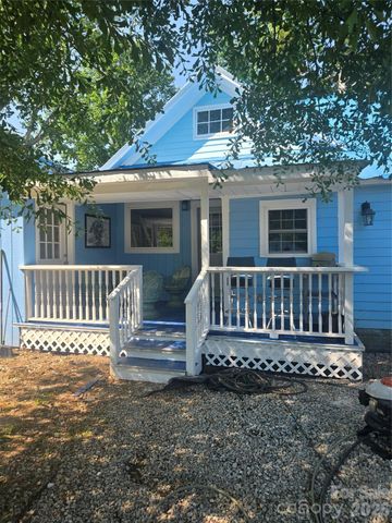 215 Cherry Mountain Street, Ellenboro, NC 28040