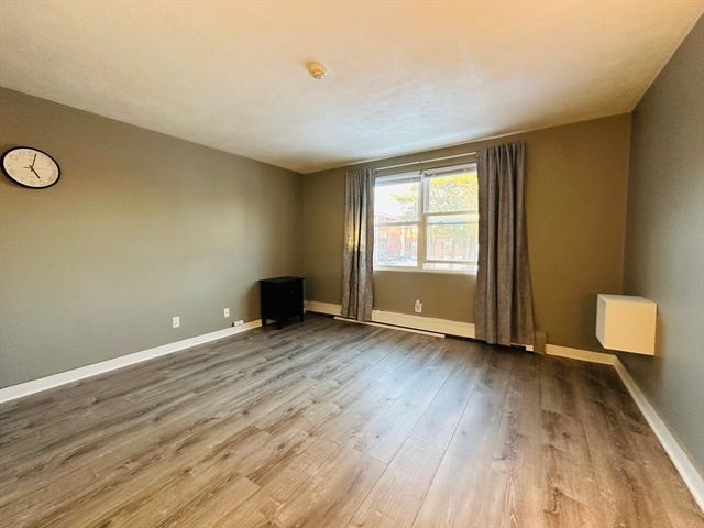 8 Tara Dr 5, Weymouth, MA 02188