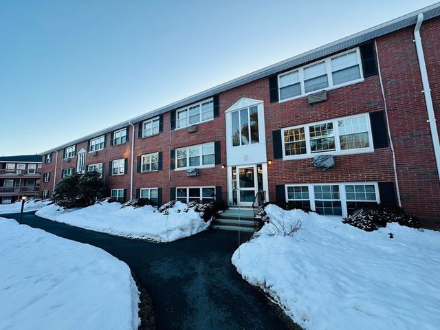 8 Tara Dr 5, Weymouth, MA 02188