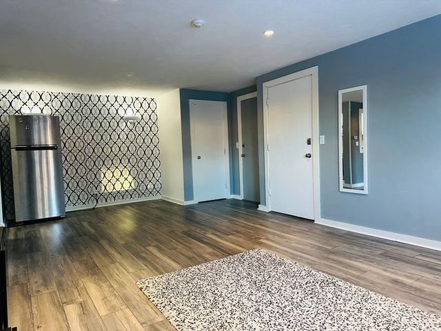 8 Tara Dr 5, Weymouth, MA 02188