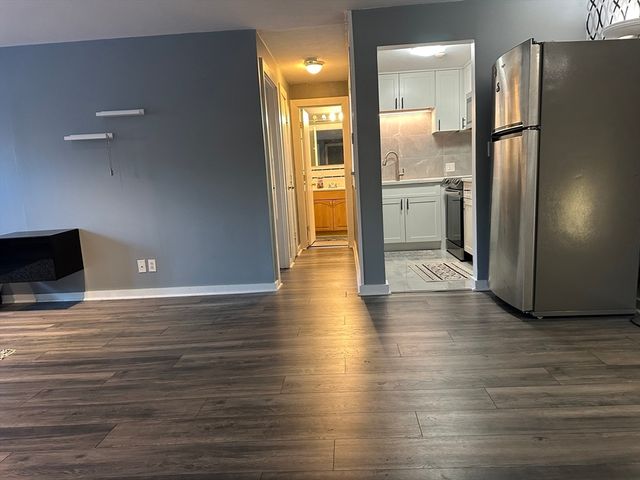 8 Tara Dr 5, Weymouth, MA 02188