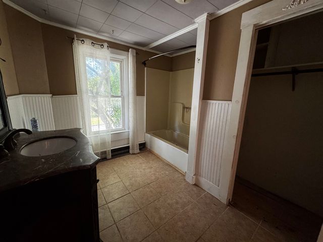 406-408 Gage Street, Bennington, VT 05201