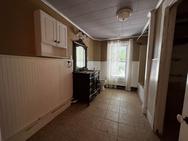 406-408 Gage Street, Bennington, VT 05201