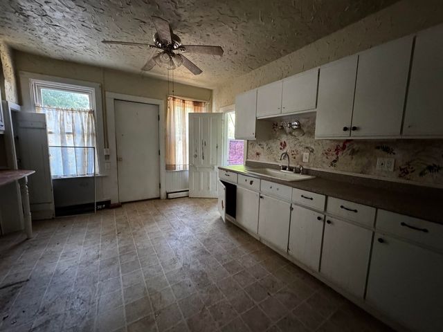 406-408 Gage Street, Bennington, VT 05201