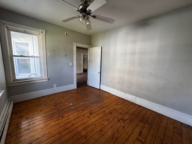 406-408 Gage Street, Bennington, VT 05201