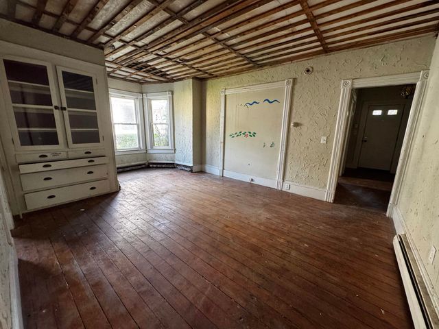 406-408 Gage Street, Bennington, VT 05201