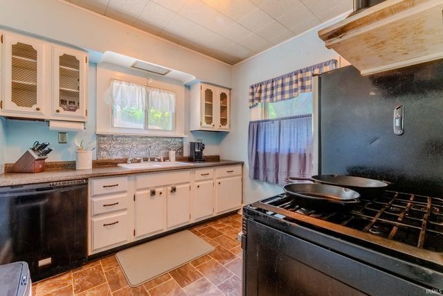 5522 S Lincoln Boulevard, Marion, IN 46953