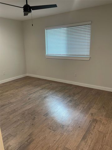 5018 San Jacinto Street 205, Dallas, TX 75206