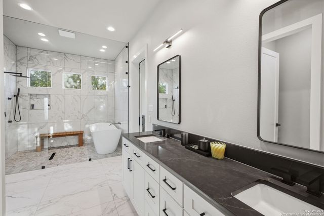 220 Sendera, Canyon Lake, TX 78133