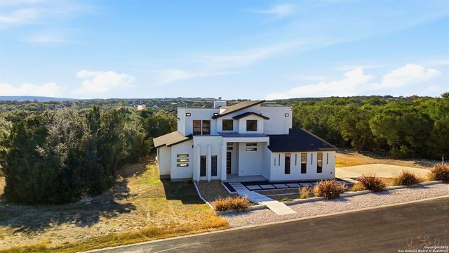 220 Sendera, Canyon Lake, TX 78133