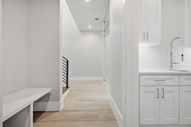 220 Sendera, Canyon Lake, TX 78133