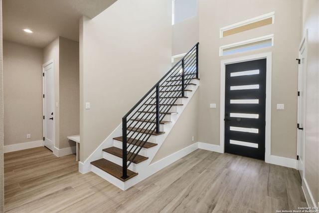 220 Sendera, Canyon Lake, TX 78133