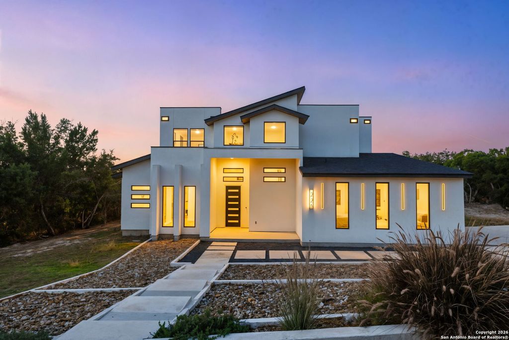 220 Sendera, Canyon Lake, TX 78133