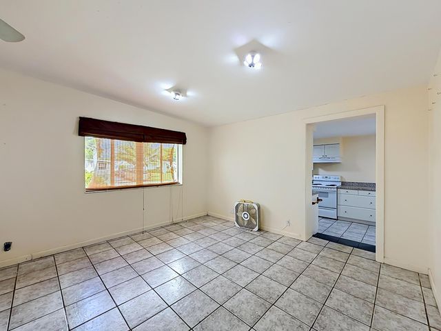 2066 Tarragon Road, West Palm Beach, FL 33415
