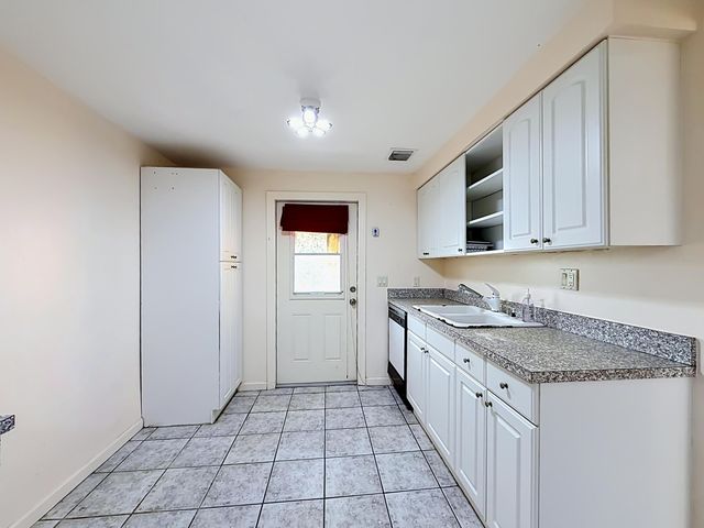 2066 Tarragon Road, West Palm Beach, FL 33415