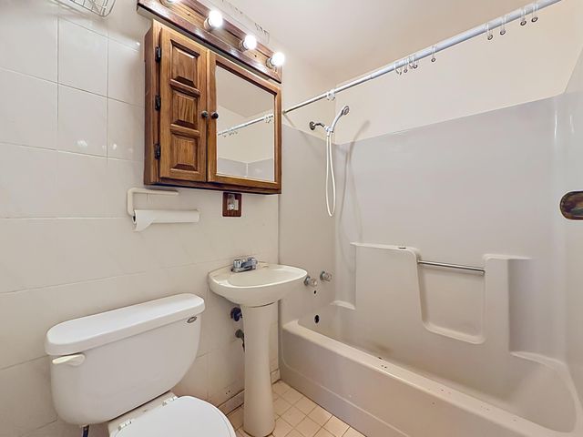 2066 Tarragon Road, West Palm Beach, FL 33415
