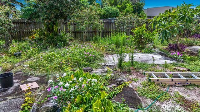 2066 Tarragon Road, West Palm Beach, FL 33415