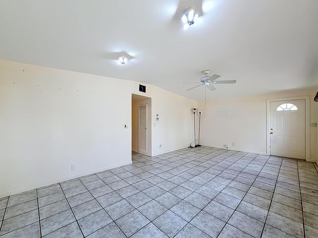 2066 Tarragon Road, West Palm Beach, FL 33415