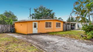 2066 Tarragon Road, West Palm Beach, FL 33415