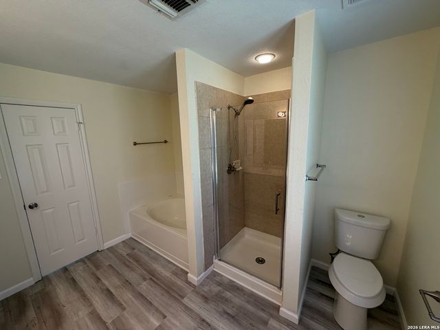 2843 Redland, San Antonio, TX 78259